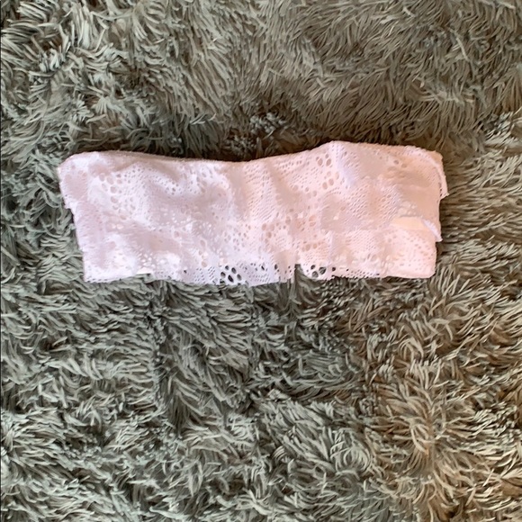 White lace strapless bikini top - Picture 1 of 2